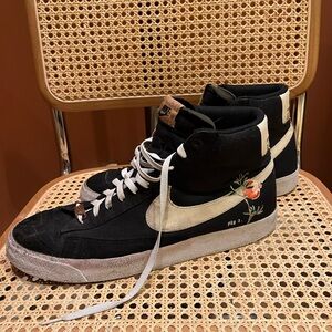 Nike Blazer Mid 77 Pomegranate